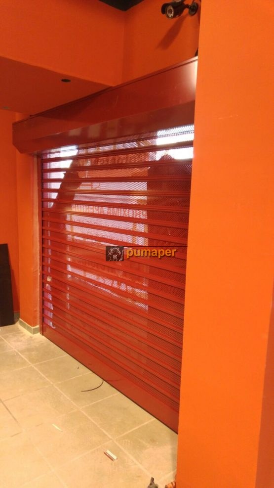 Cierre enrollable de aluminio de seguridad en ciego y en microperforado.