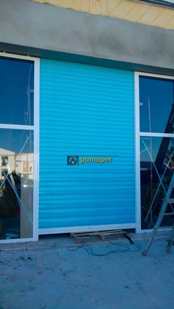 Cierre enrollable de chapa lacada